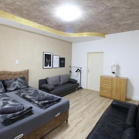 Family Quad Room Rf Vienne Extérieur photo