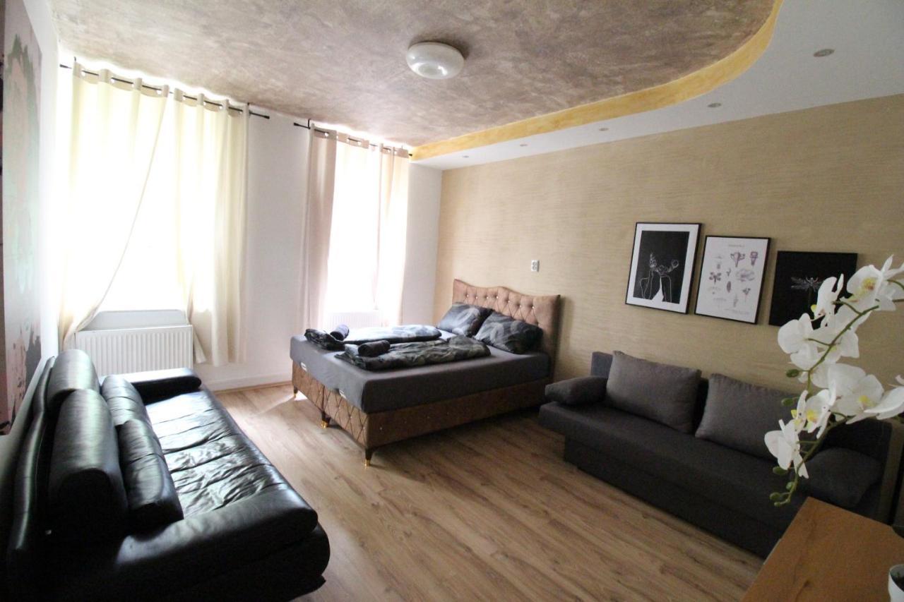 Family Quad Room Rf Vienne Extérieur photo