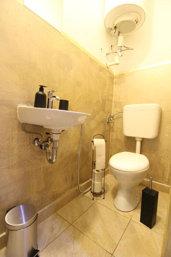 Family Quad Room Rf Vienne Extérieur photo